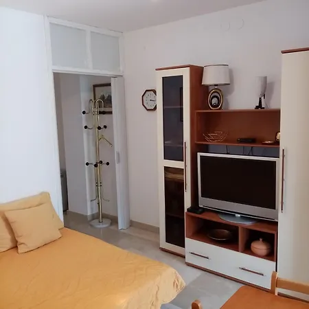 Mimi Veruda Porat Póla