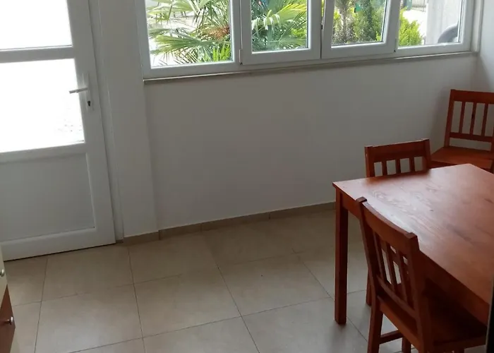 Mimi Veruda Porat Lejlighed *